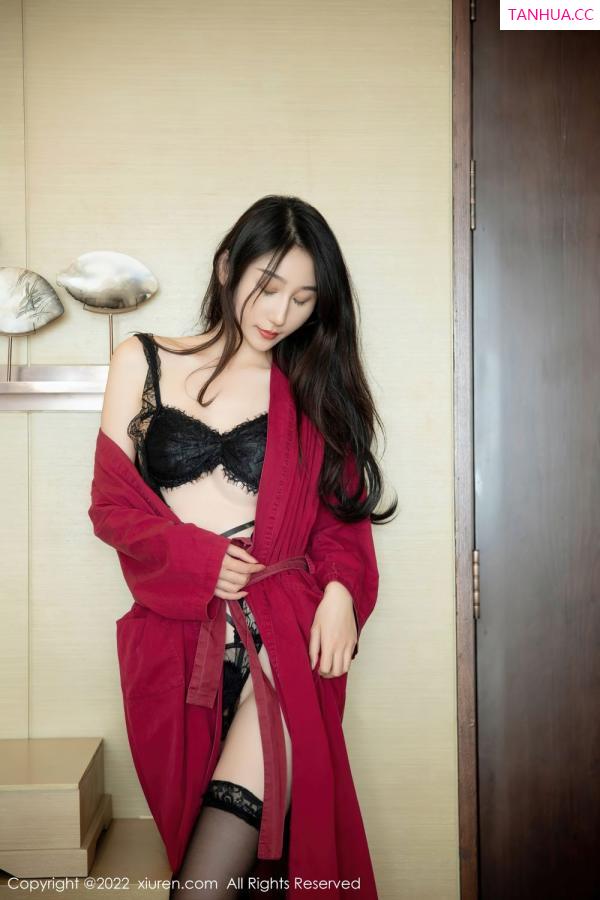 微微酱  [XiuRen]高清写真图 2022.09.22 No.5624 薇薇酱第12张图片